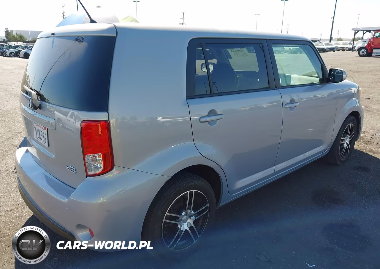 2013 Scion Xb 10 Series VIN:JTLZE4FE0DJ040473 - 4