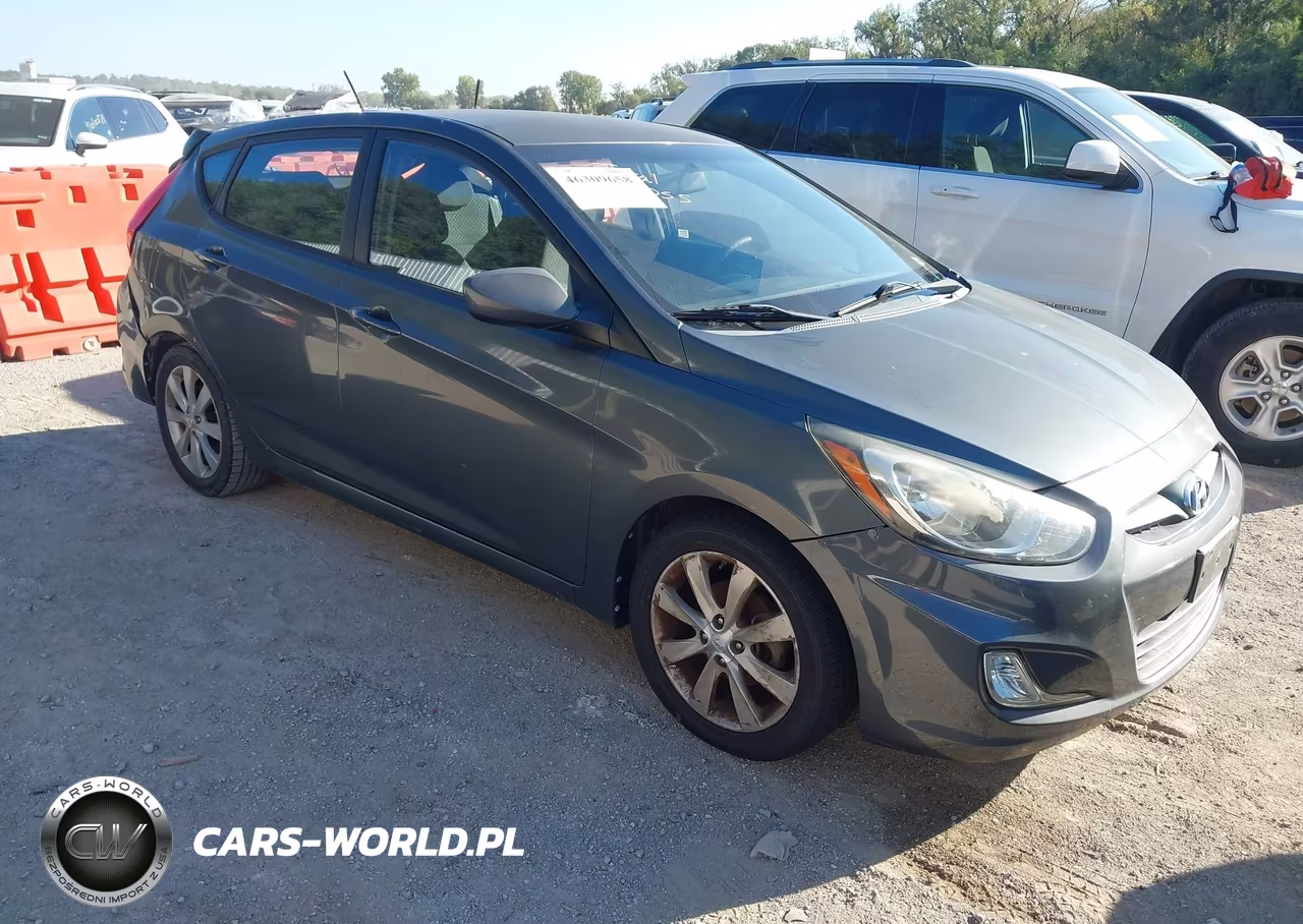 2012 Hyundai Accent Se – zdjęcie 1 z 13