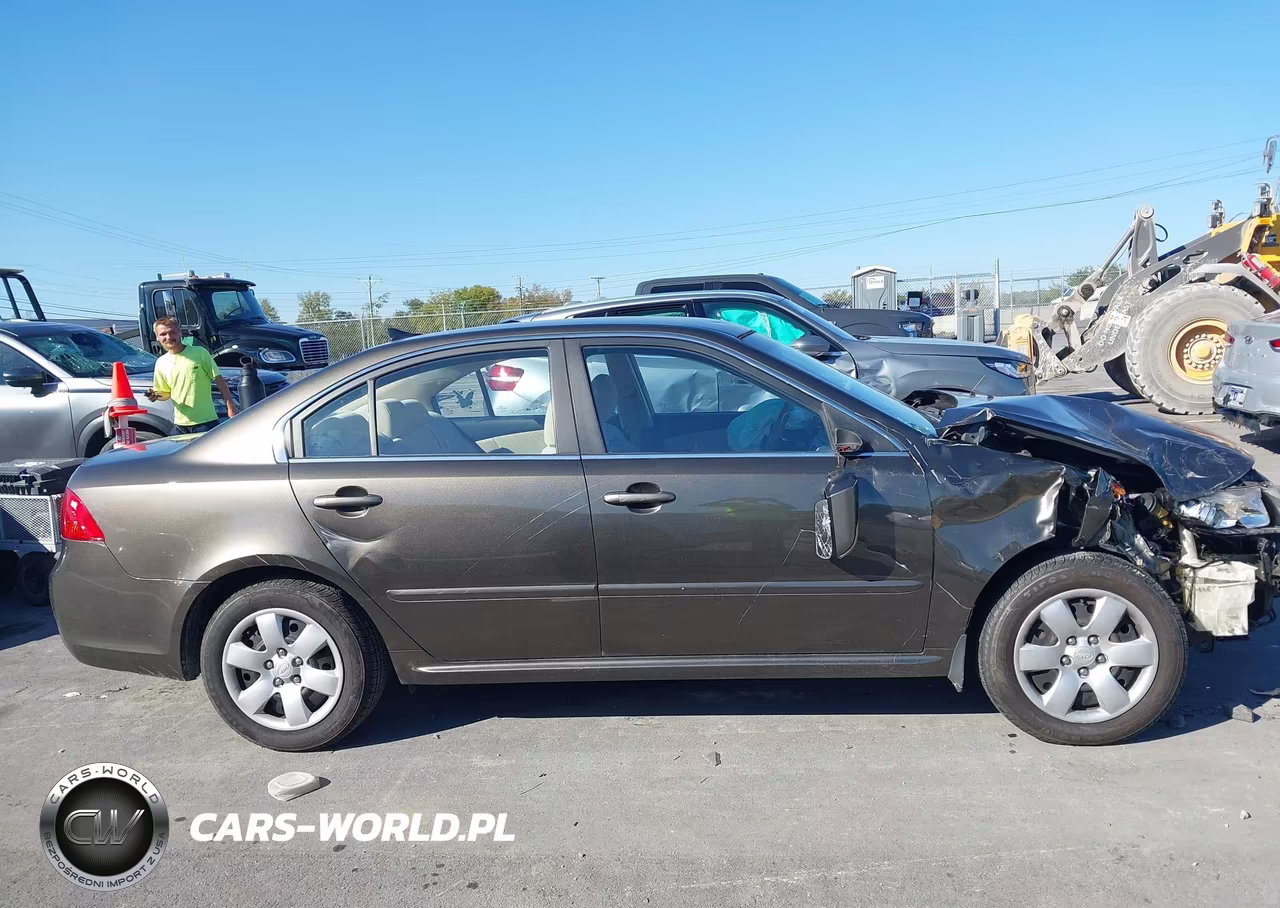 2009 Kia Optima Lx VIN:KNAGE228895324793 - 13
