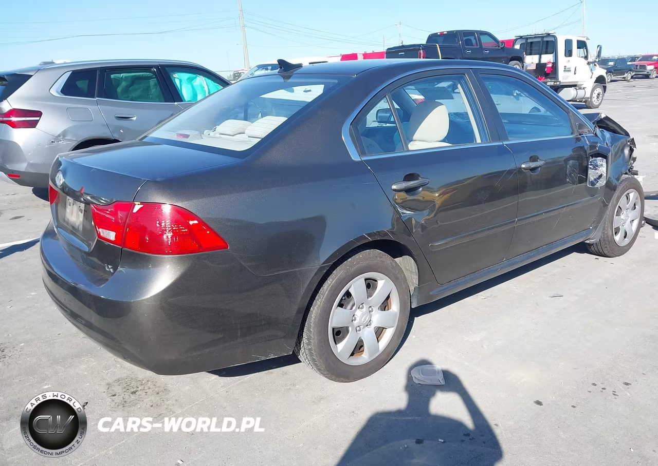 2009 Kia Optima Lx VIN:KNAGE228895324793 - 4
