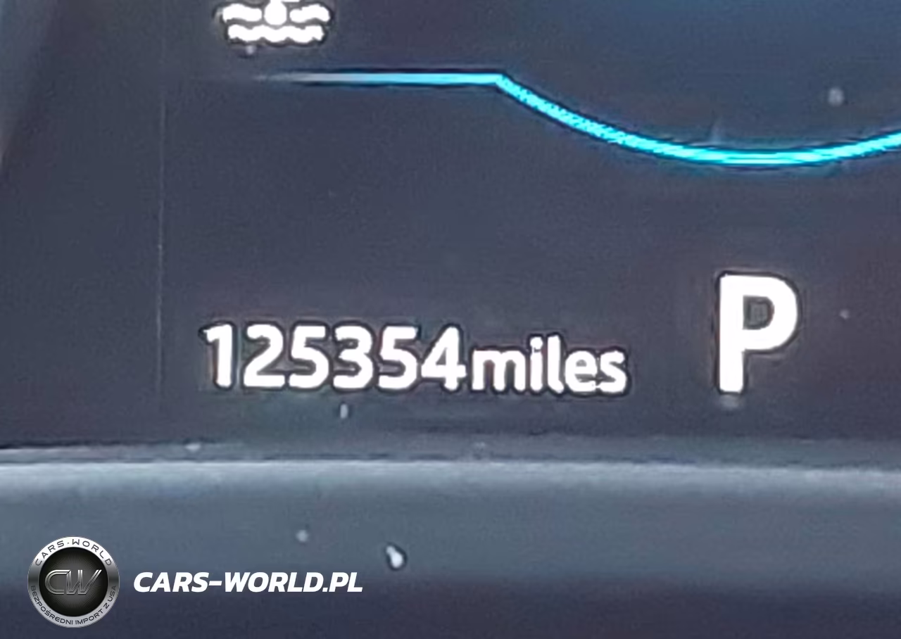 2018 Jaguar F-Pace 25T Premium VIN:SADCJ2FX0JA266399 - 15