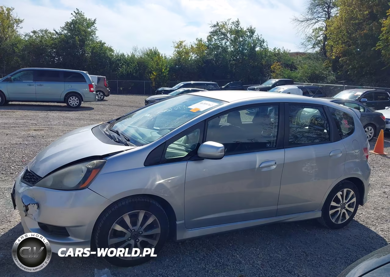 2013 Honda Fit Sport VIN:JHMGE8G56DC009661 - 14