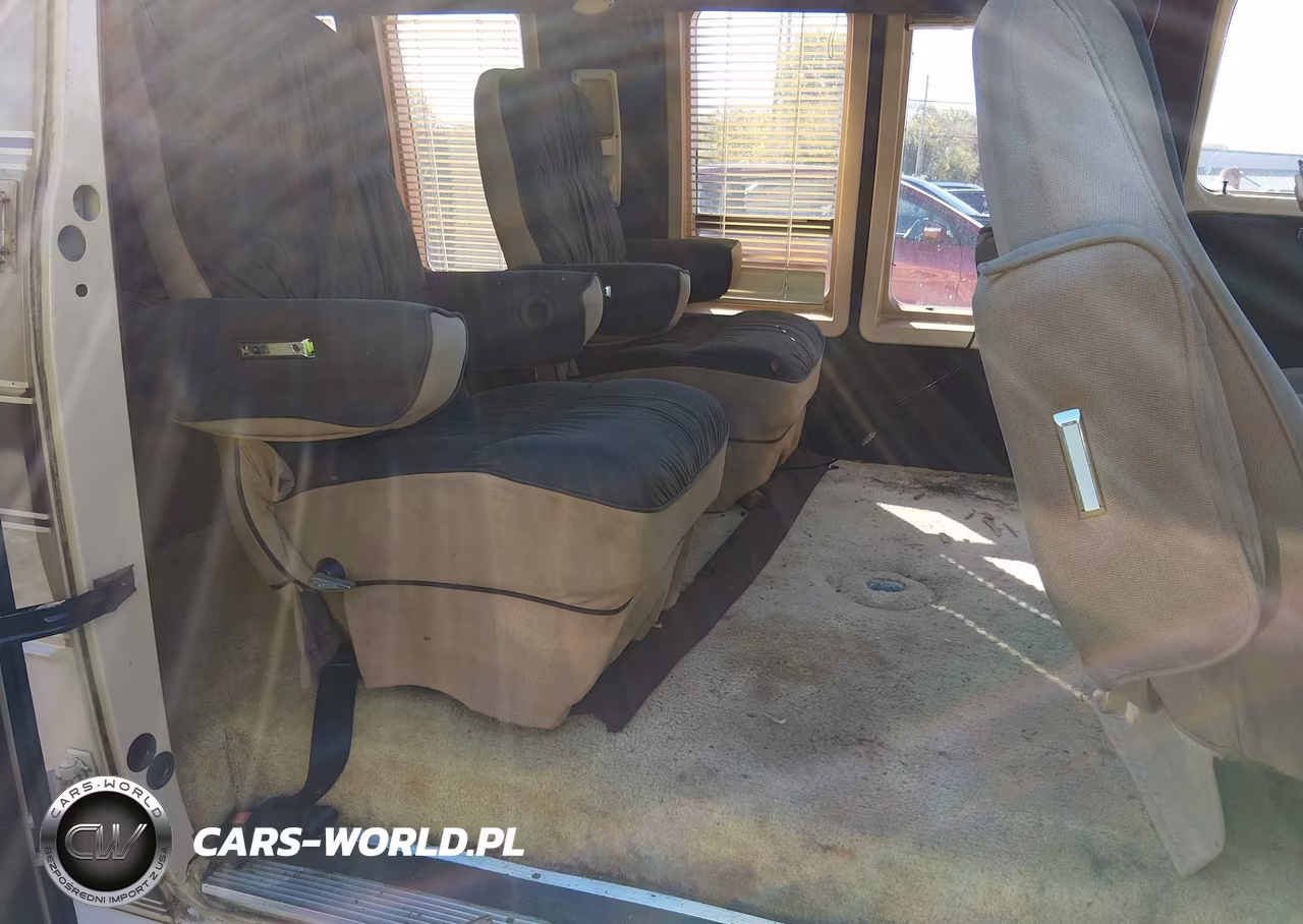 1986 Chevrolet Van G20 VIN:2GCEG25HXG4119652 - 8
