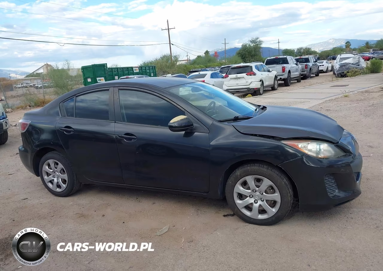 2013 Mazda Mazda3 I Sport VIN:JM1BL1UP6D1783919 - 13