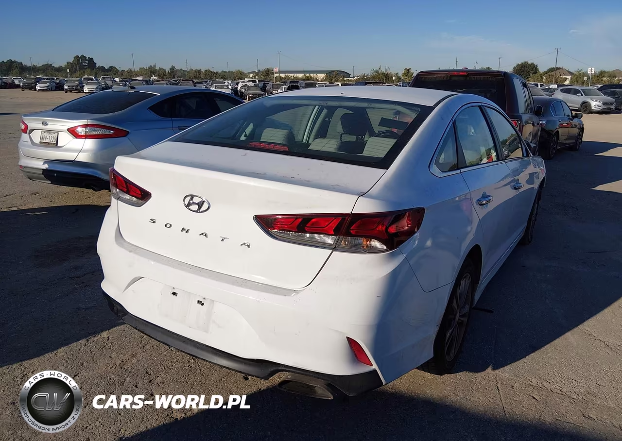 2018 Hyundai Sonata Sel VIN:5NPE34AF6JH647532 - 4