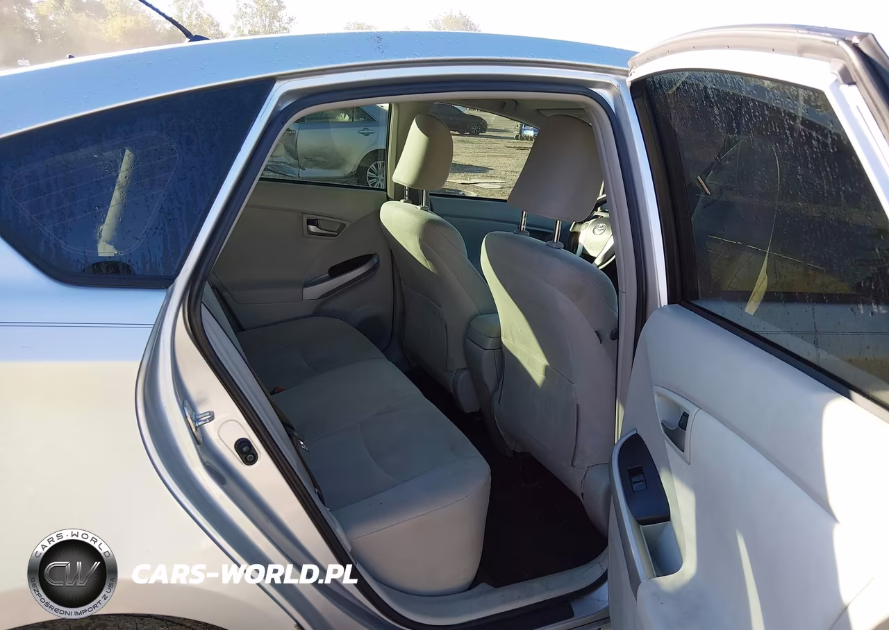 2013 Toyota Prius Two VIN:JTDKN3DUXD0348659 - 8