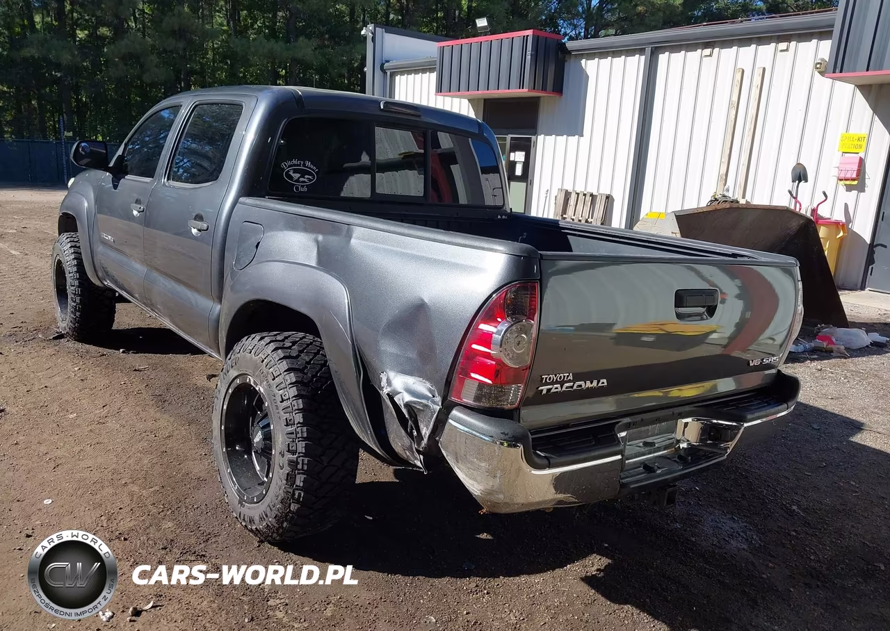 2013 Toyota Tacoma Base V6 VIN:3TMLU4EN2DM133133 - 3