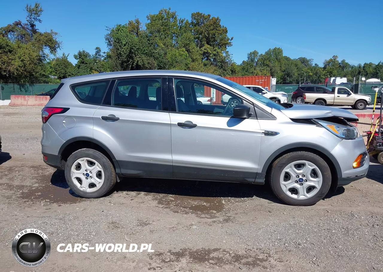 2017 Ford Escape S VIN:1FMCU0F73HUE86907 - 13
