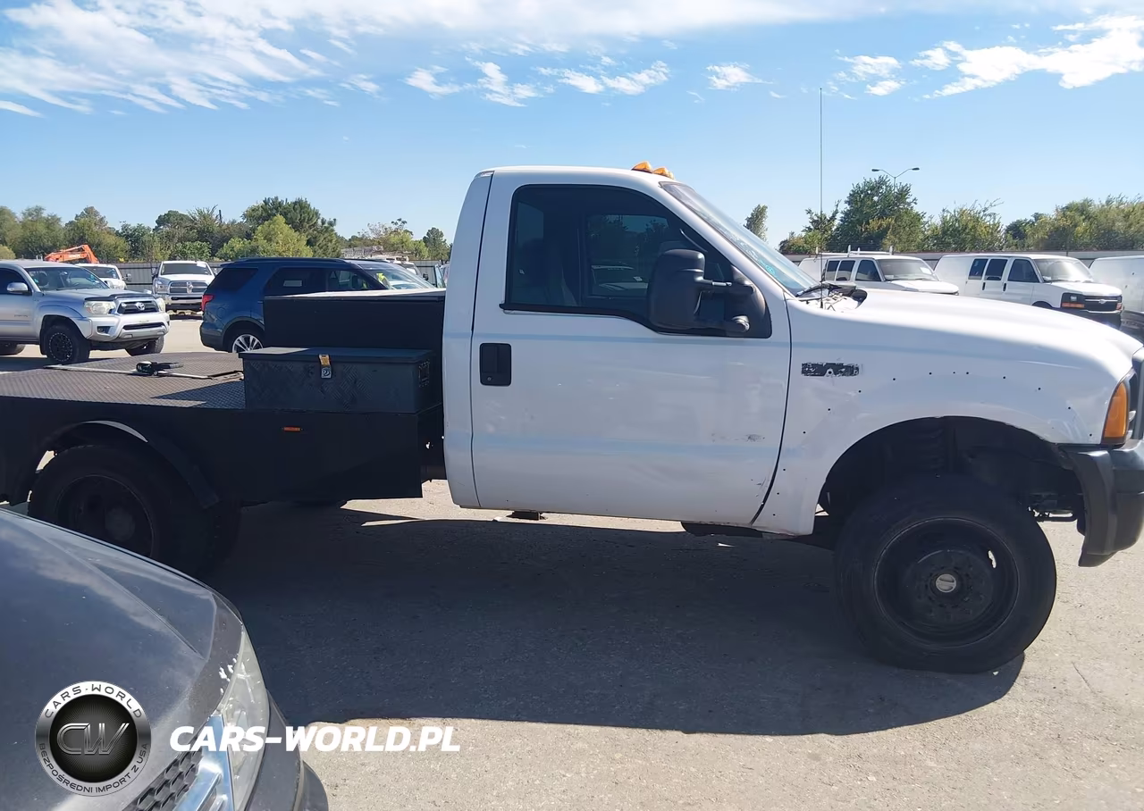 2006 Ford F-450 Chassis Xl-Xlt VIN:1FDXF47PX6EB32553 - 13