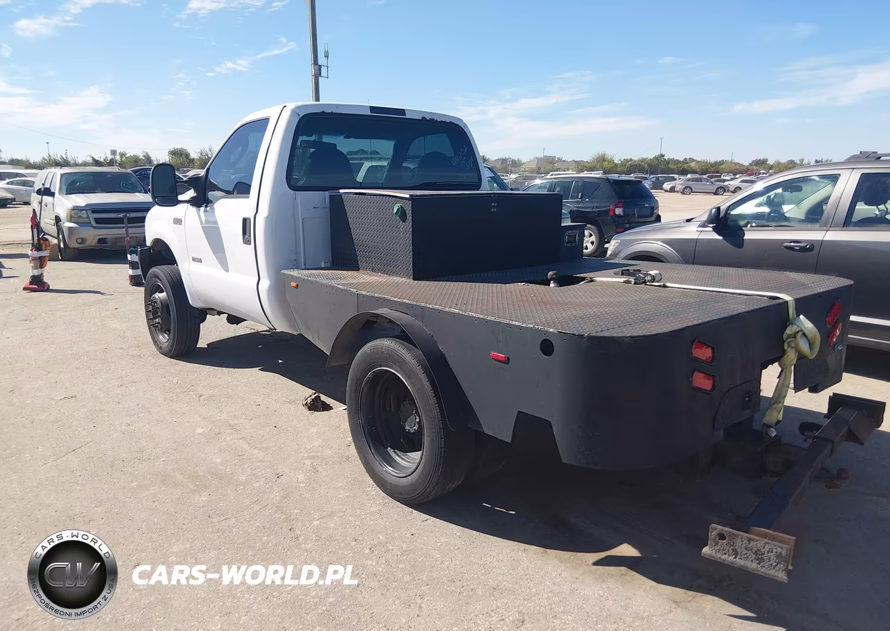 2006 Ford F-450 Chassis Xl-Xlt VIN:1FDXF47PX6EB32553 - 3