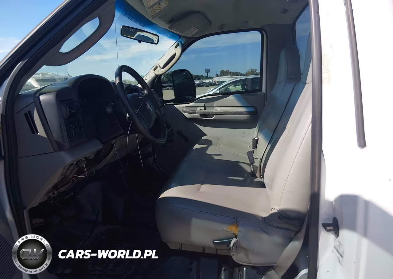 2006 Ford F-450 Chassis Xl-Xlt VIN:1FDXF47PX6EB32553 - 6
