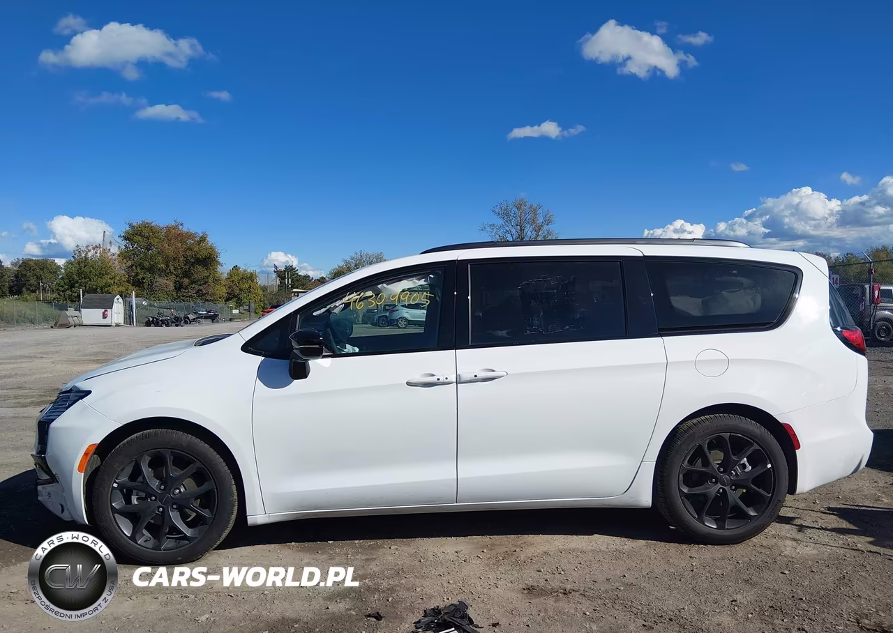 2027 Chrysler Pacifica VIN:2C4RC1GG6VR600994 - 15