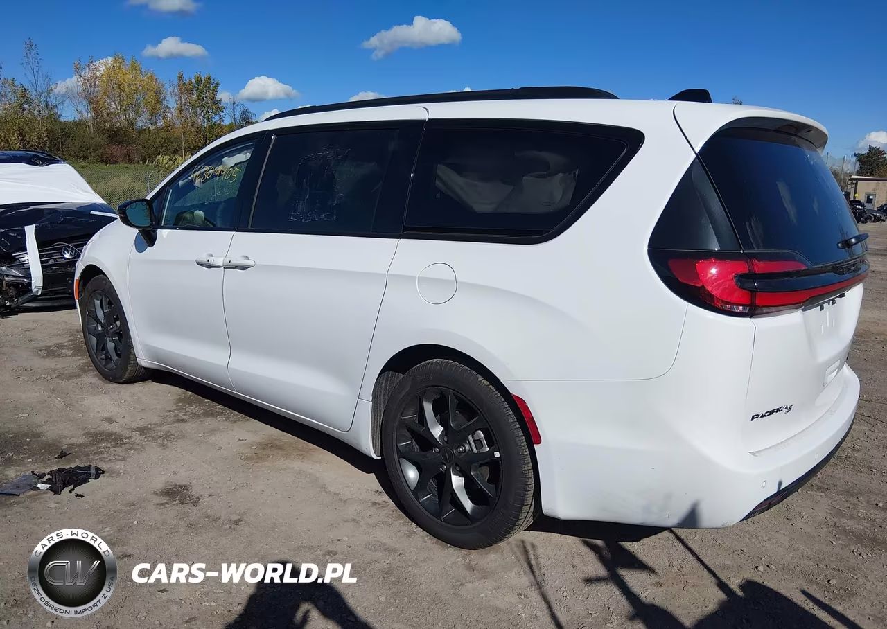 2027 Chrysler Pacifica VIN:2C4RC1GG6VR600994 - 3