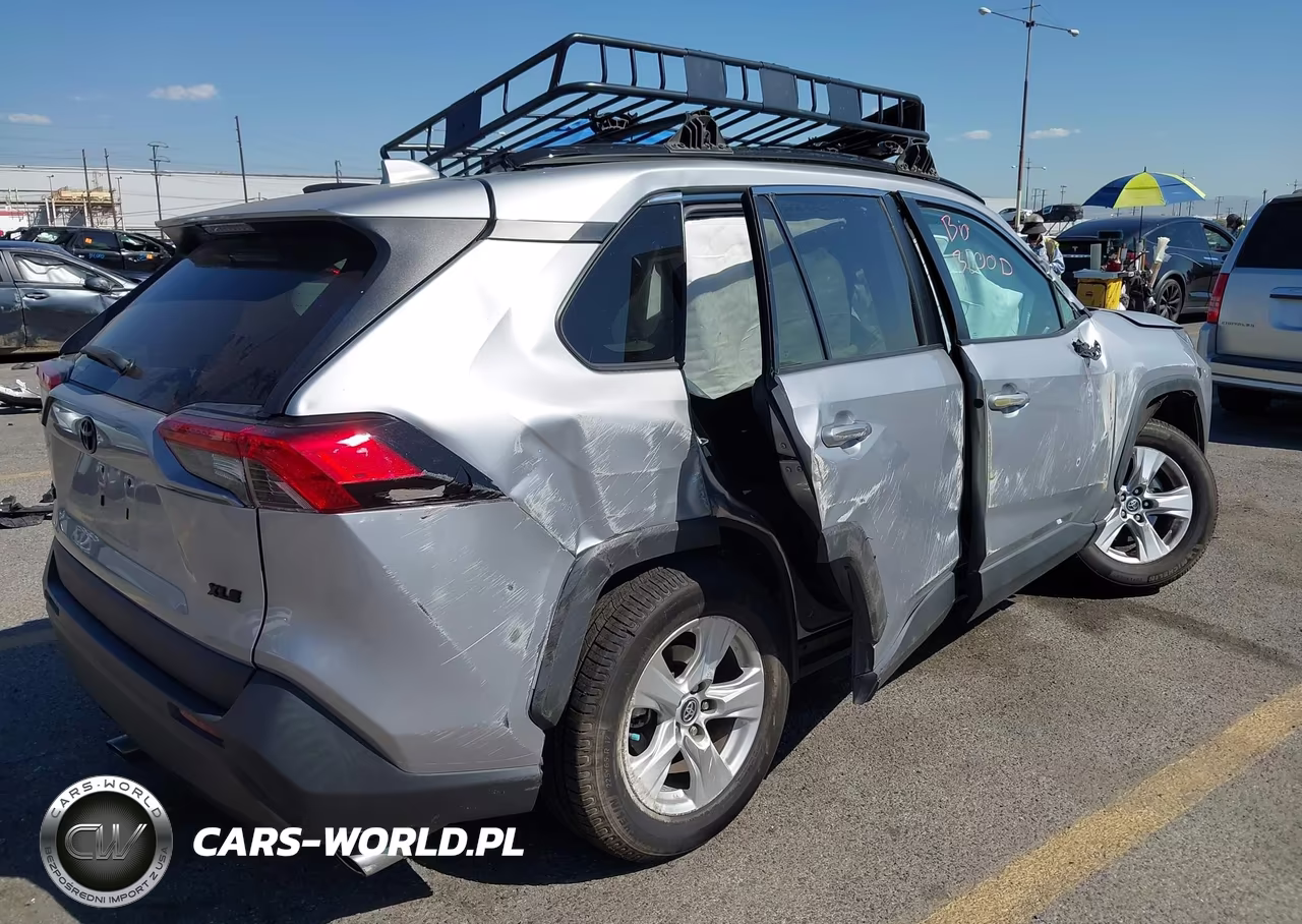 2020 Toyota Rav4 Xle VIN:2T3W1RFV4LW076092 - 4