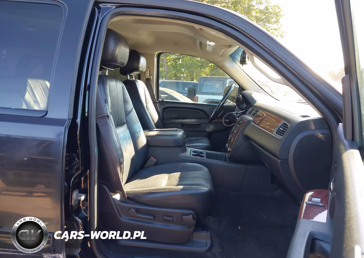 2013 Chevrolet Suburban 1500 Lt VIN:1GNSKJE76DR292339 - 5