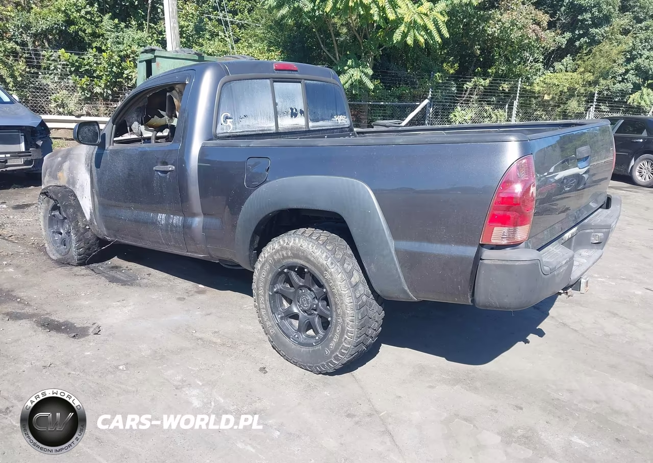 2012 Toyota Tacoma VIN:5TFPX4EN2CX010076 - 3