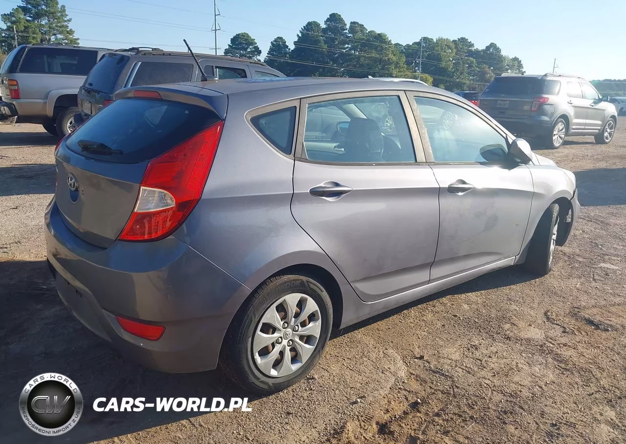 2017 Hyundai Accent Se VIN:KMHCT5AE7HU326177 - 4