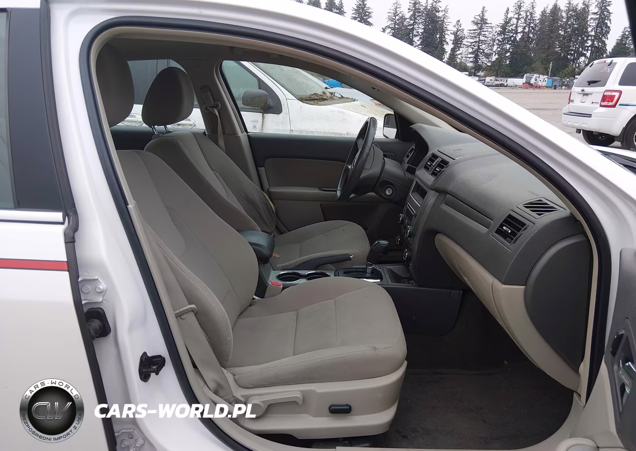 2010 Ford Fusion Hybrid VIN:3FADP0L36AR395179 - 5
