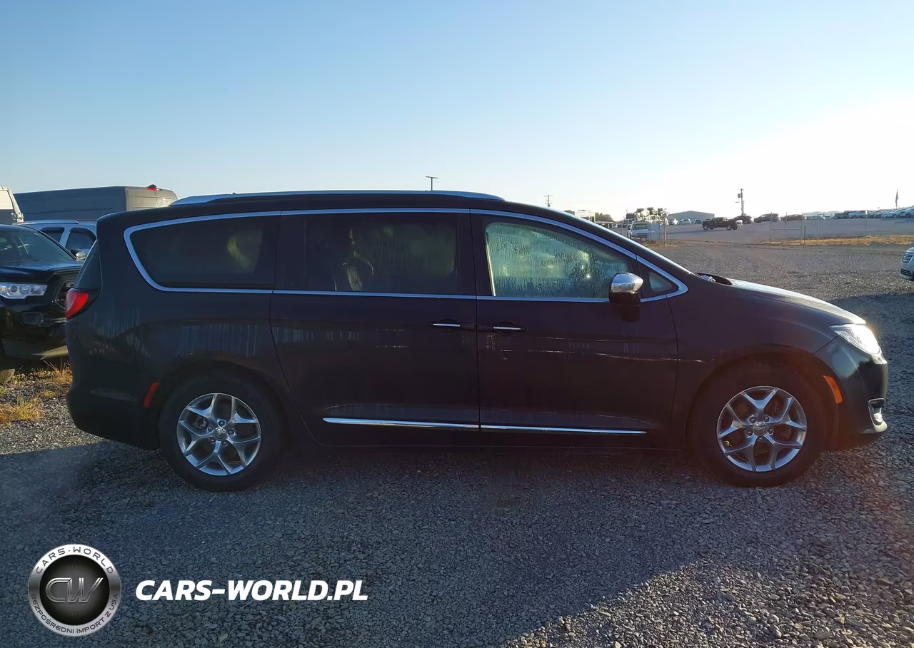 2019 Chrysler Pacifica Limited VIN:2C4RC1GG7KR705698 - 13