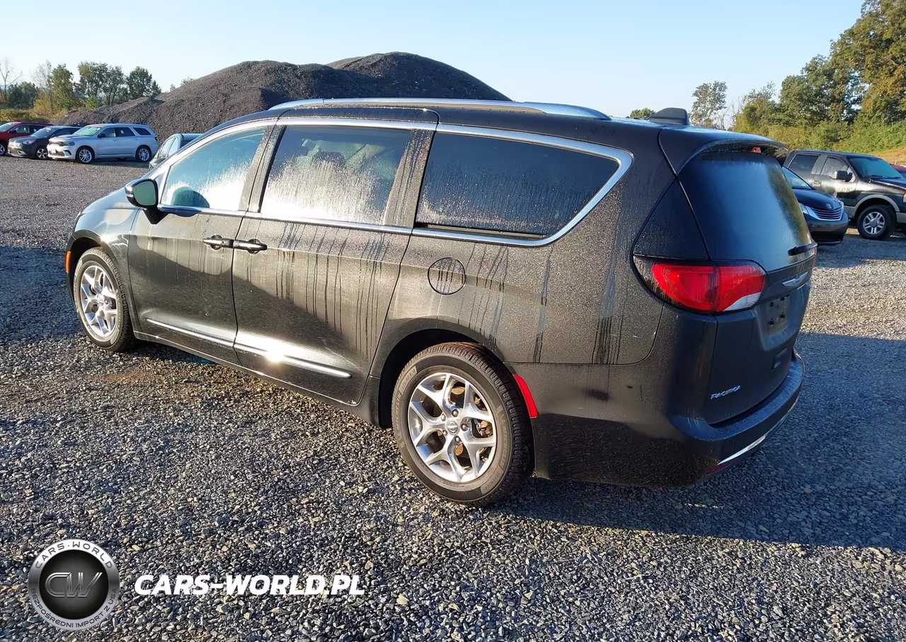 2019 Chrysler Pacifica Limited VIN:2C4RC1GG7KR705698 - 3