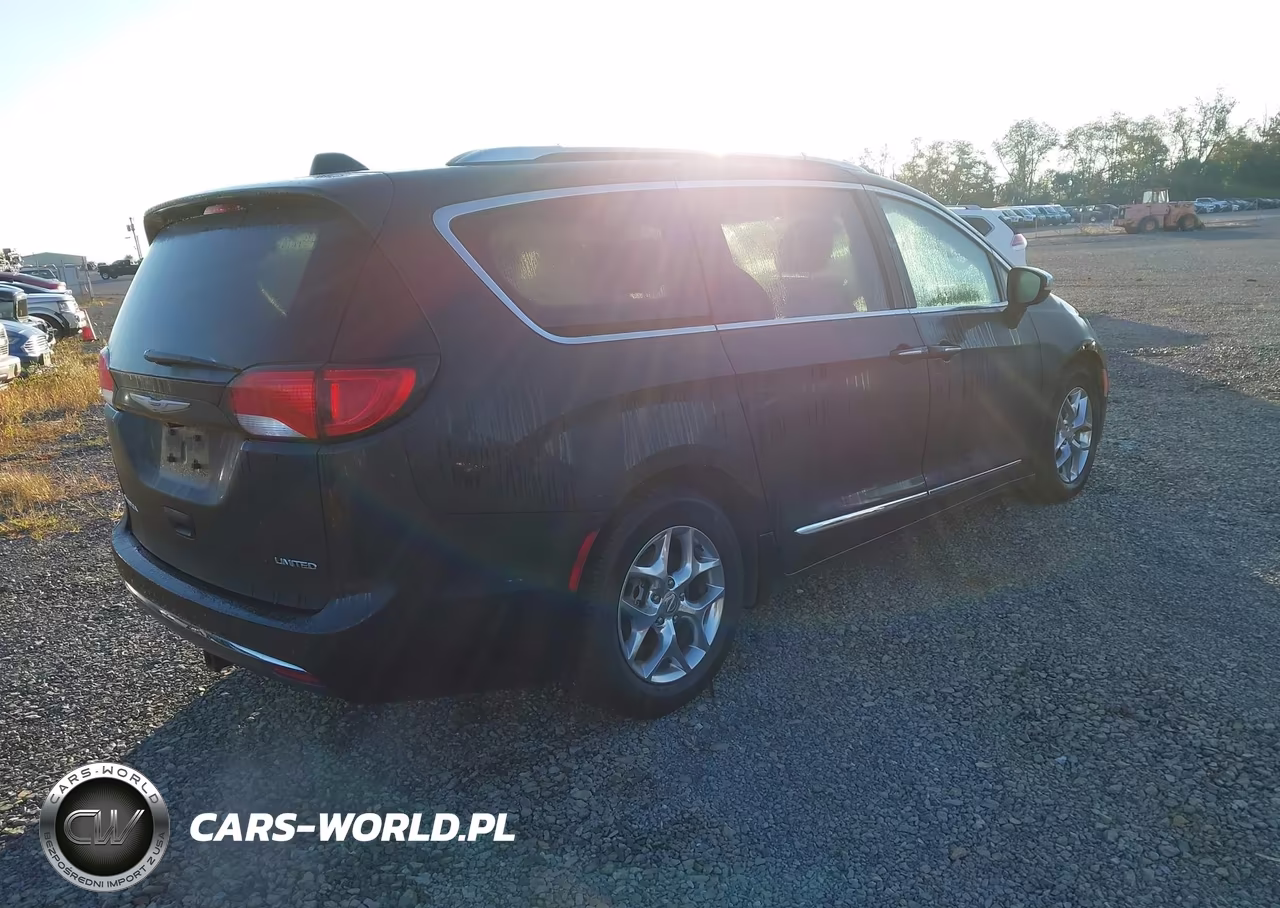 2019 Chrysler Pacifica Limited VIN:2C4RC1GG7KR705698 - 4