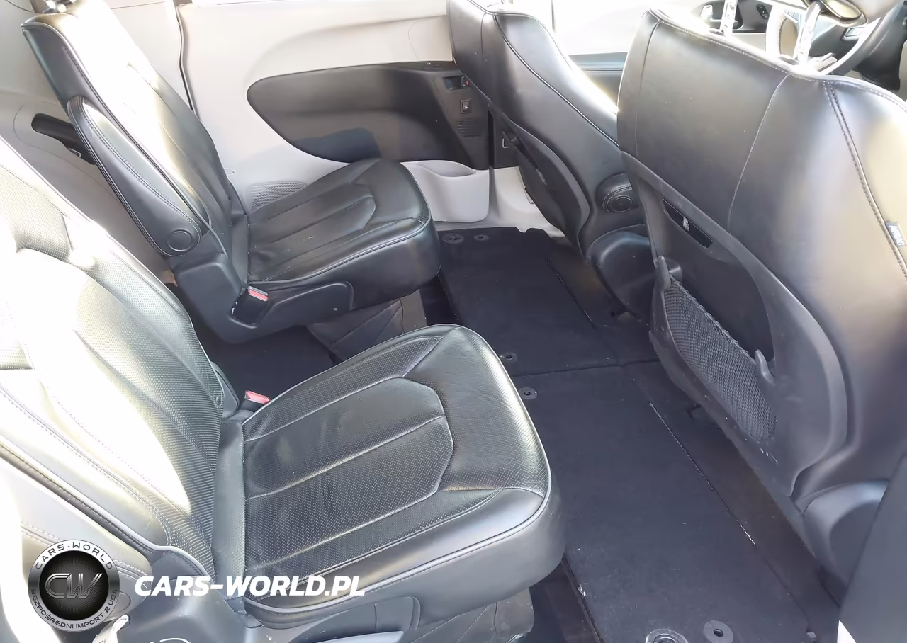 2019 Chrysler Pacifica Limited VIN:2C4RC1GG7KR705698 - 8