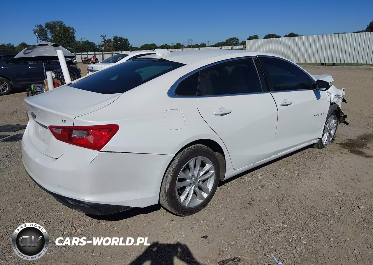 2016 Chevrolet Malibu 1Lt VIN:1G1ZE5STXGF300884 - 4