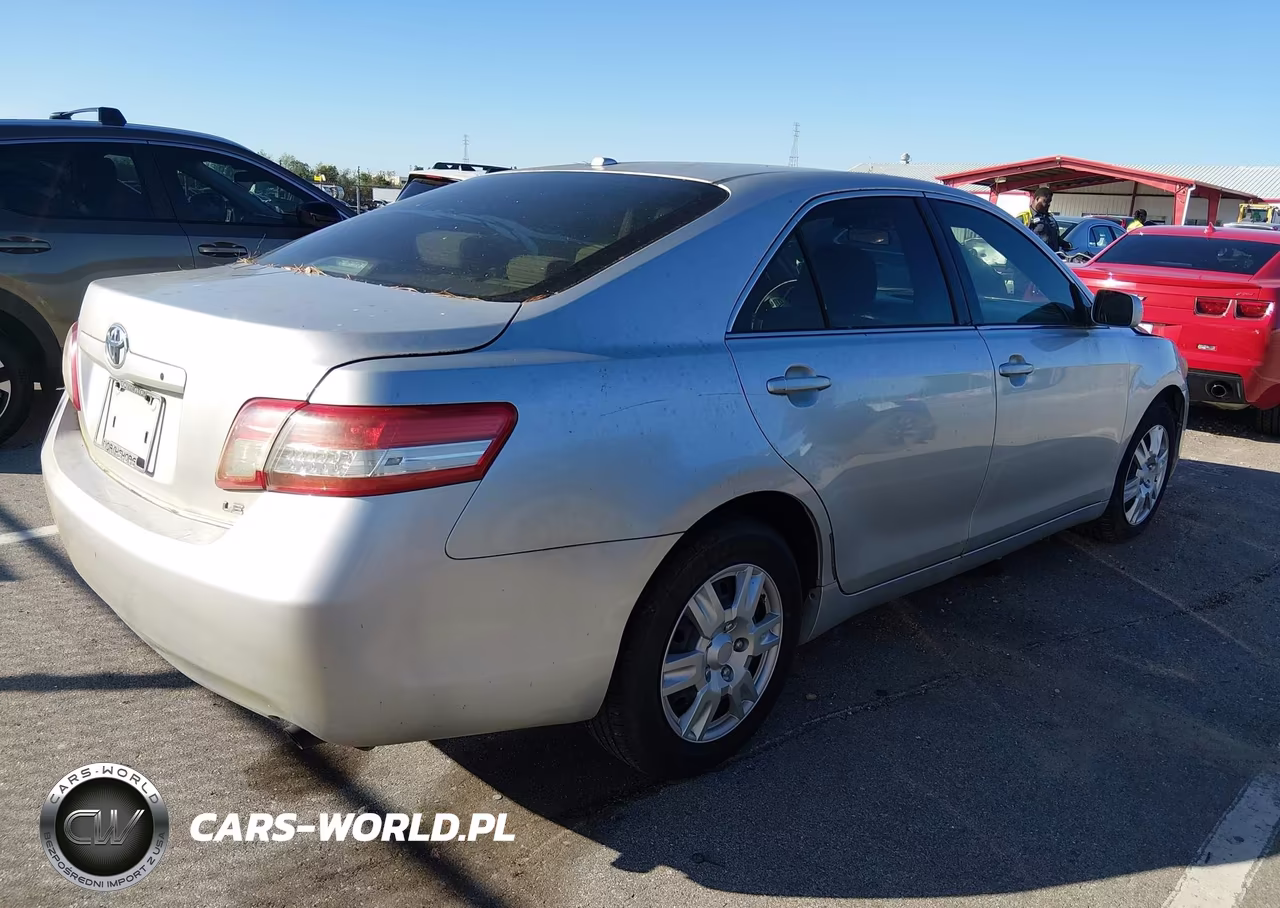 2011 Toyota Camry Le VIN:4T4BF3EK8BR215707 - 4