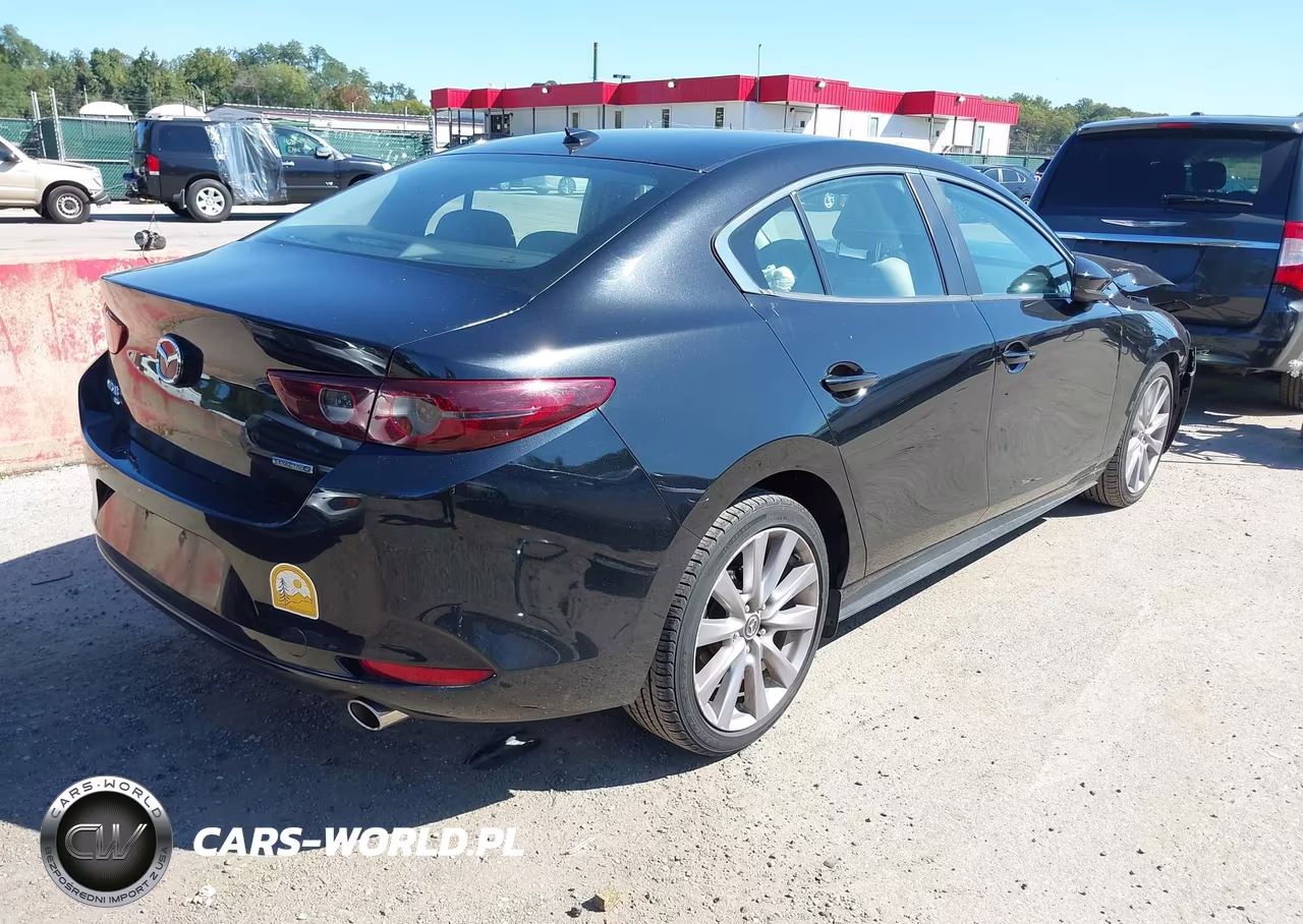 2020 Mazda Mazda3 Preferred Package VIN:3MZBPBDM1LM123236 - 4