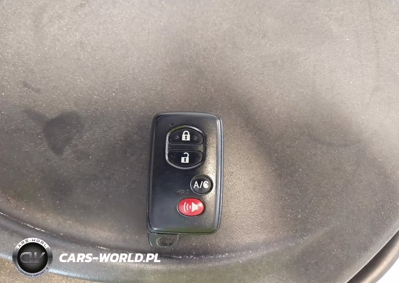 2011 Toyota Prius Four VIN:JTDKN3DU4B1363889 - 11