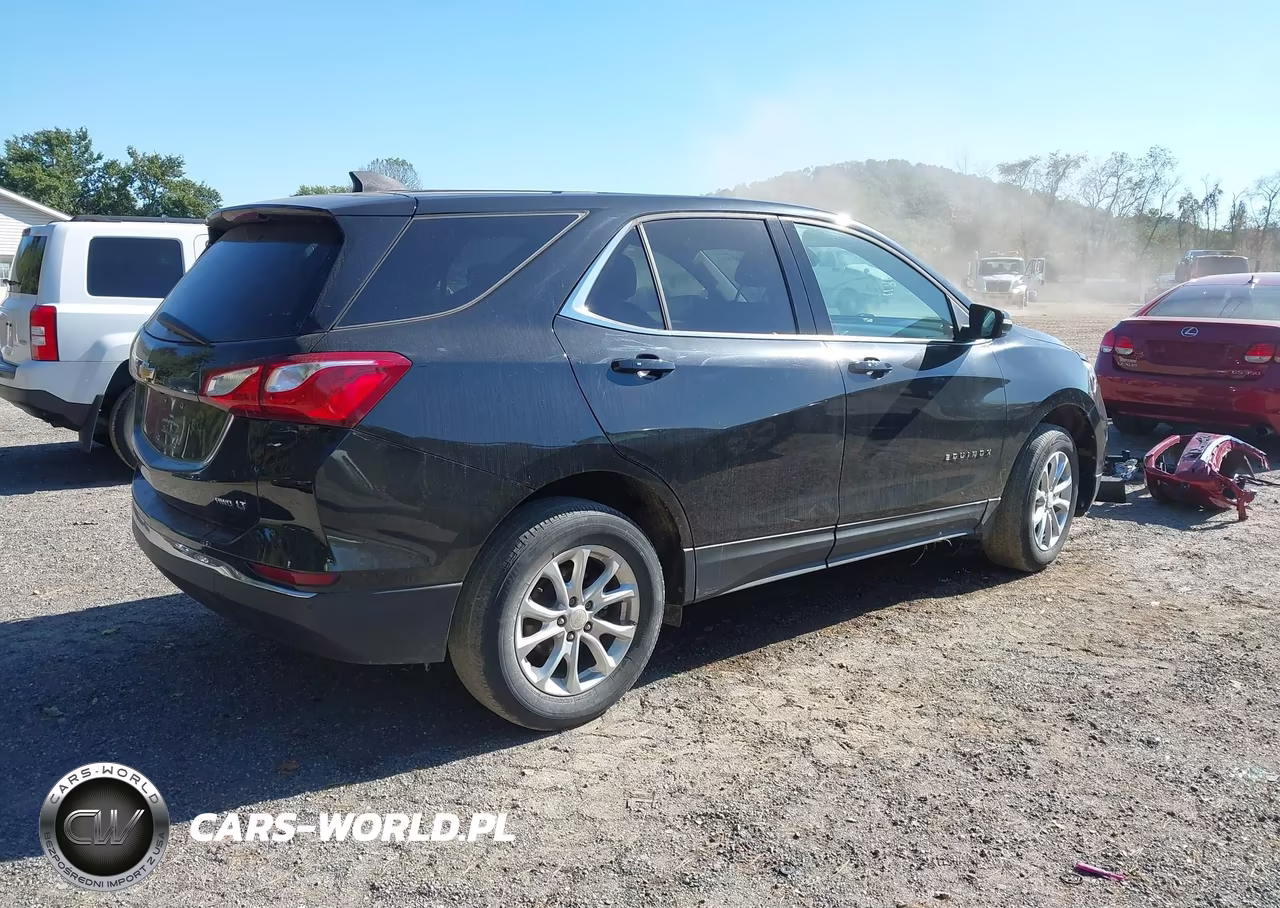 2018 Chevrolet Equinox Lt VIN:2GNAXSEV4J6111389 - 4