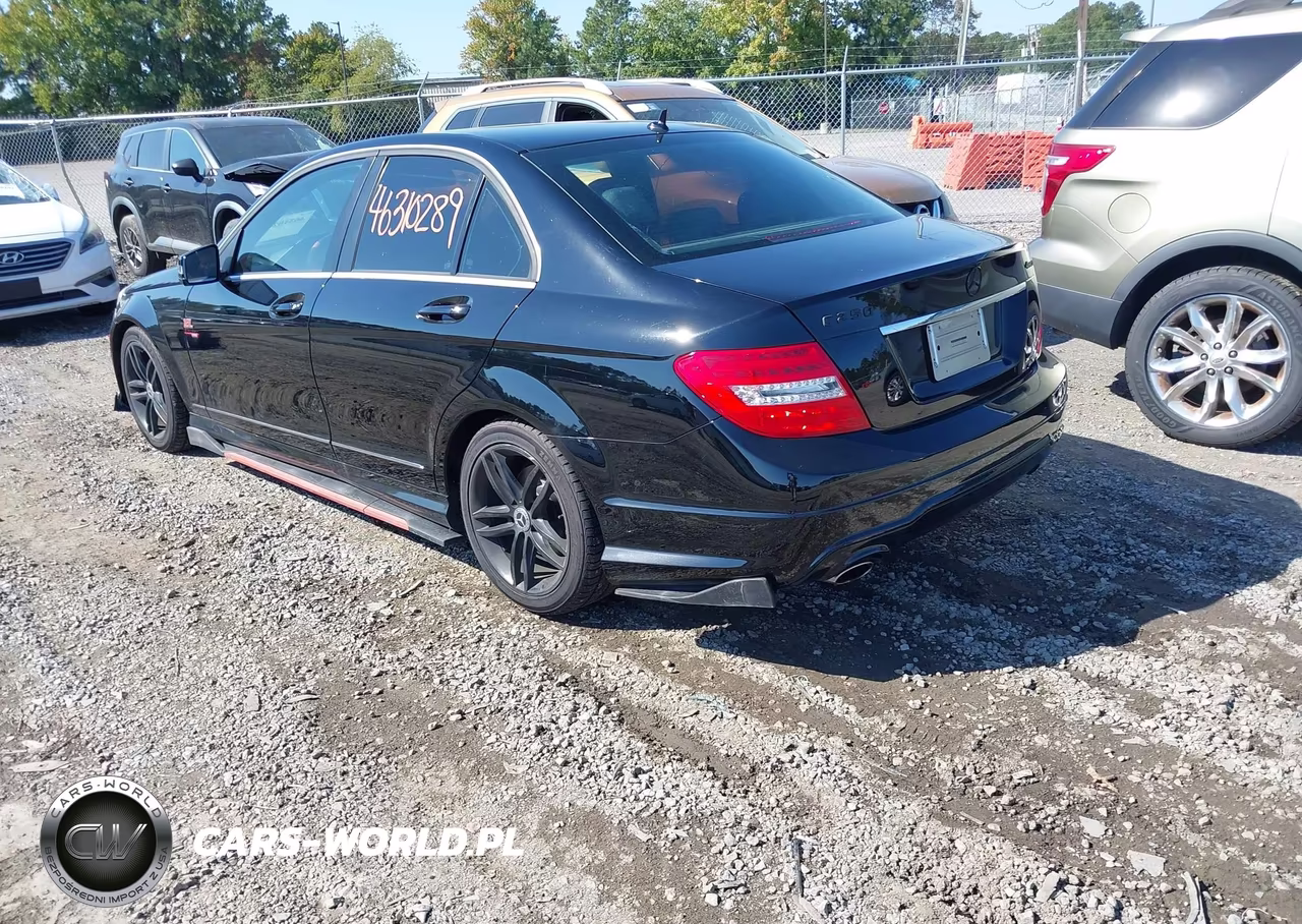 2014 Mercedes-Benz C 250 Sport VIN:WDDGF4HB2EG256137 - 3