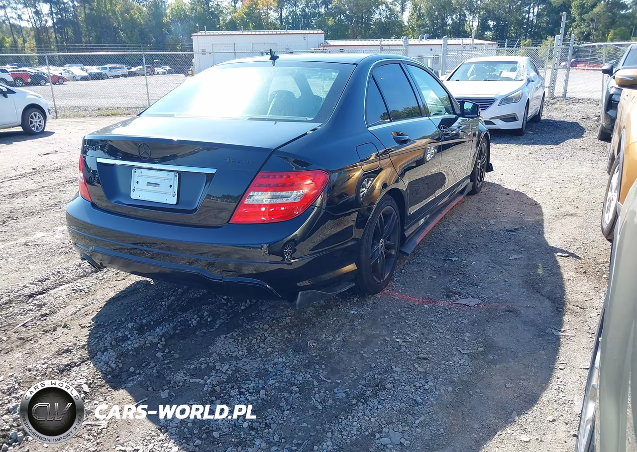 2014 Mercedes-Benz C 250 Sport VIN:WDDGF4HB2EG256137 - 4