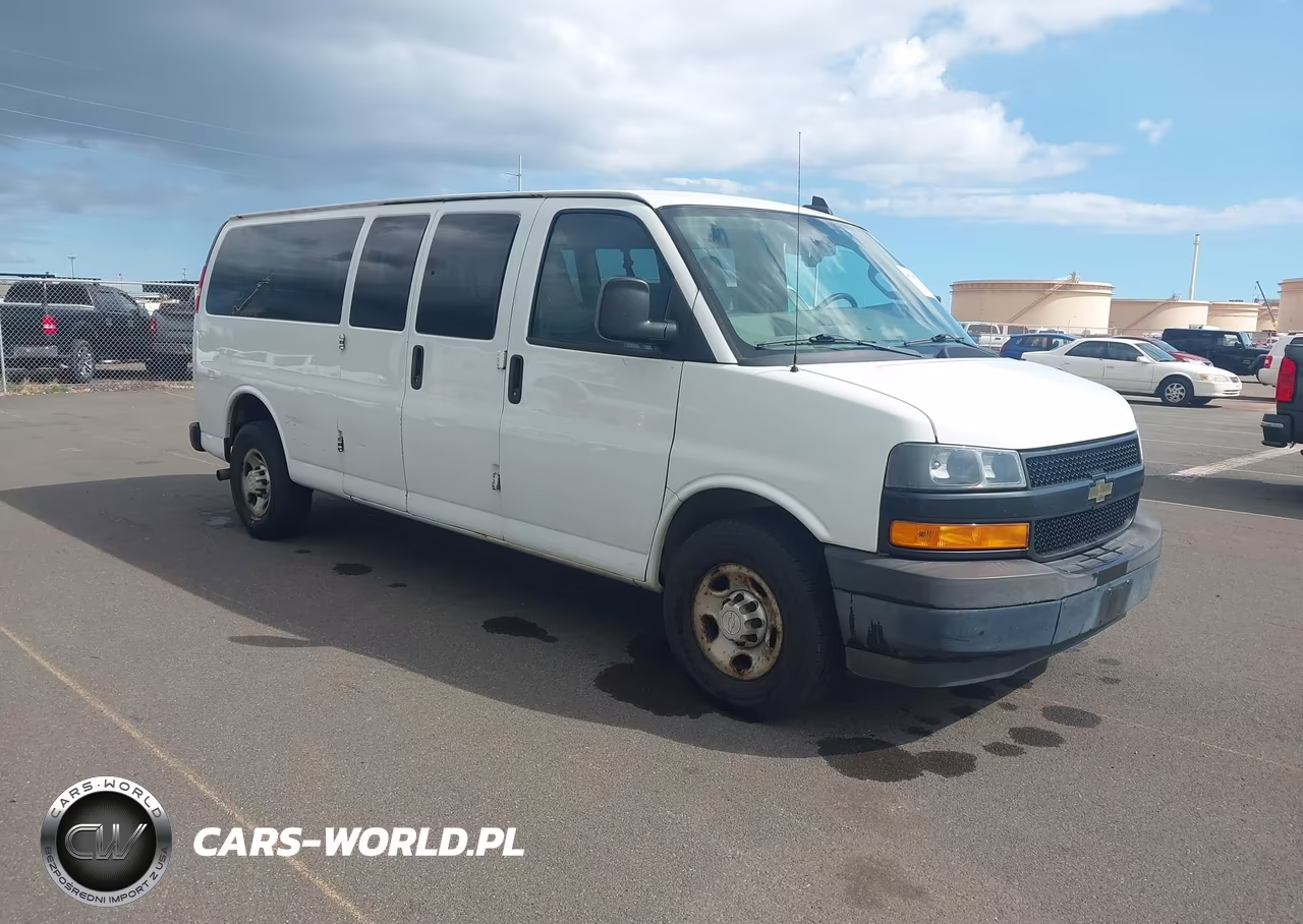 2018 Chevrolet Express 3500 Ls VIN:1GAZGNFG0J1301232 - 1