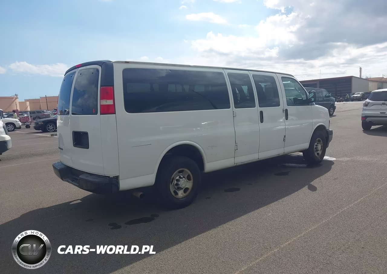 2018 Chevrolet Express 3500 Ls VIN:1GAZGNFG0J1301232 - 4