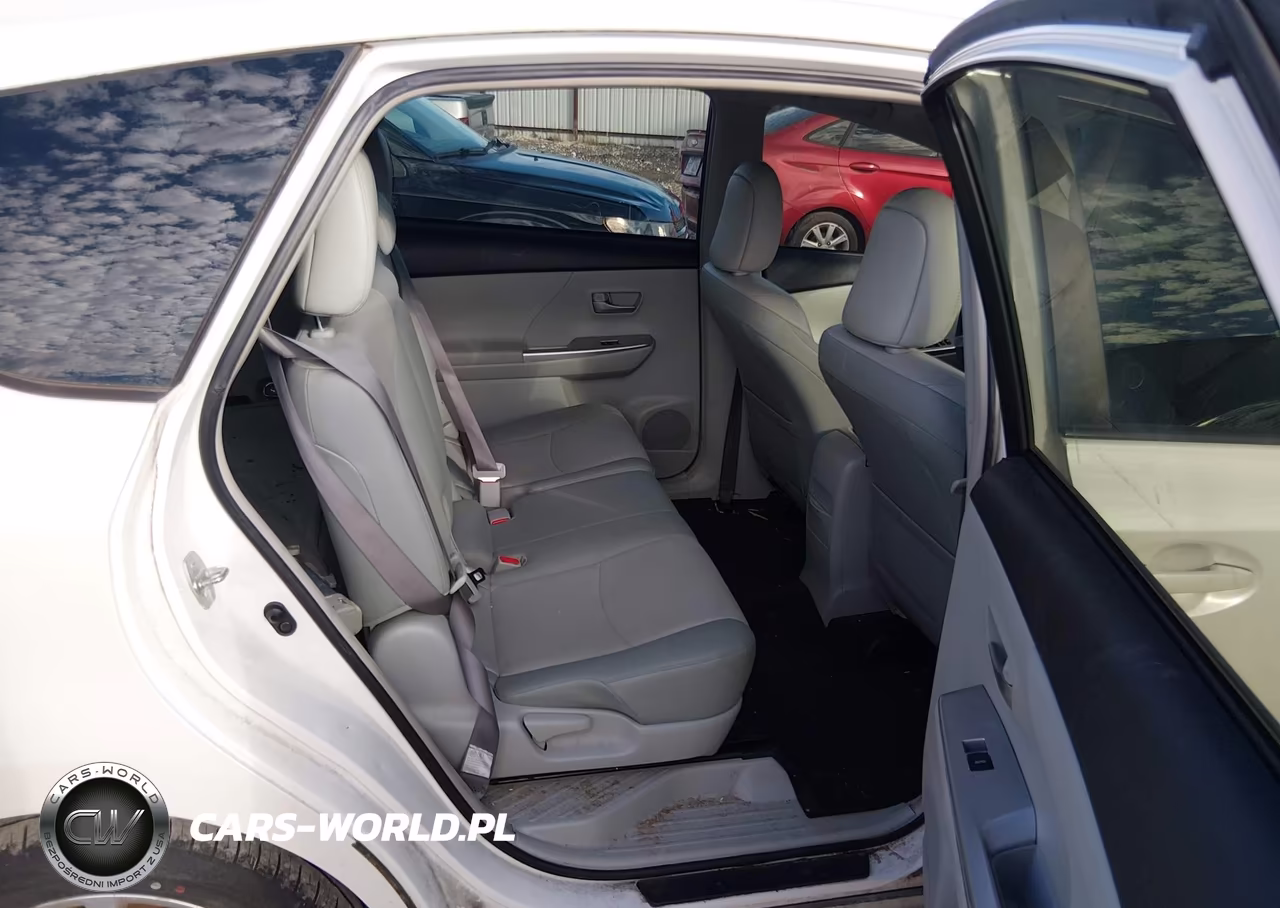 2014 Toyota Prius V Five VIN:JTDZN3EU2E3311795 - 8