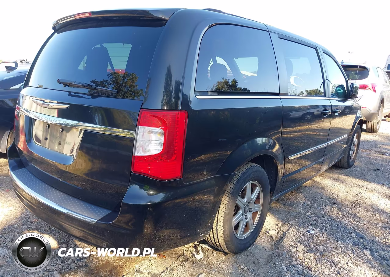 2011 Chrysler Town & Country Touring-L VIN:2A4RR8DG1BR705783 - 4