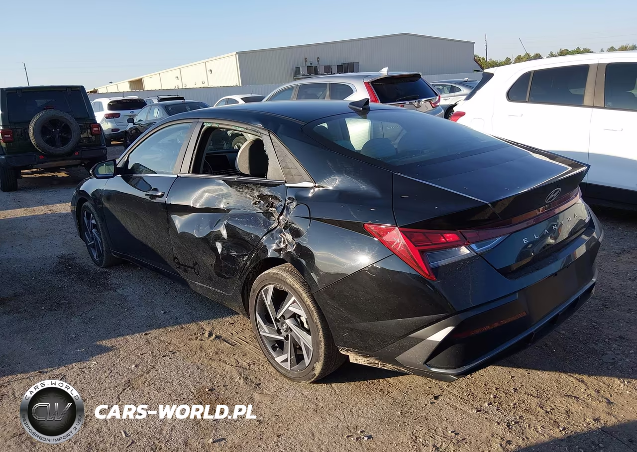 2025 Hyundai Elantra Limited VIN:KMHLP4DG3SU981858 - 3