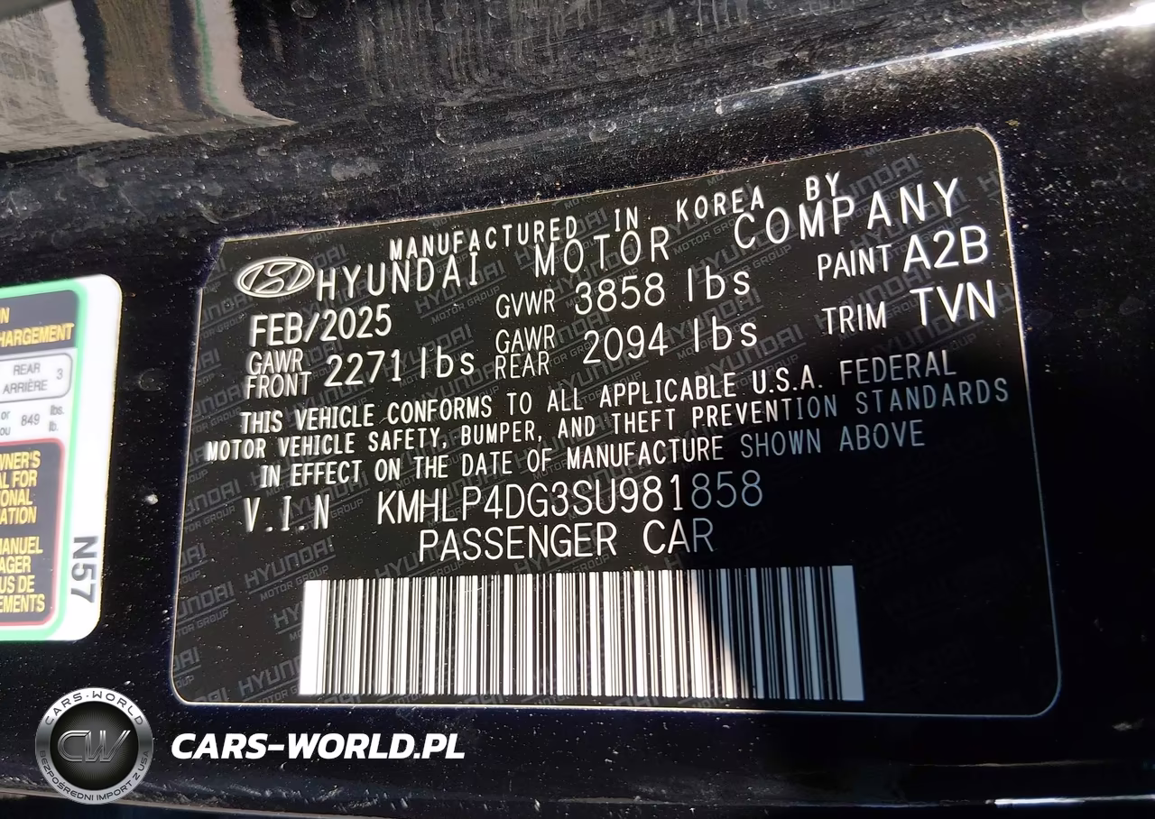 2025 Hyundai Elantra Limited VIN:KMHLP4DG3SU981858 - 9