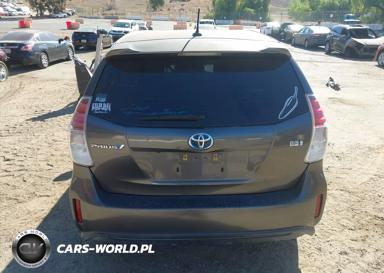 2015 Toyota Prius V Four VIN:JTDZN3EU4FJ026951 - 16