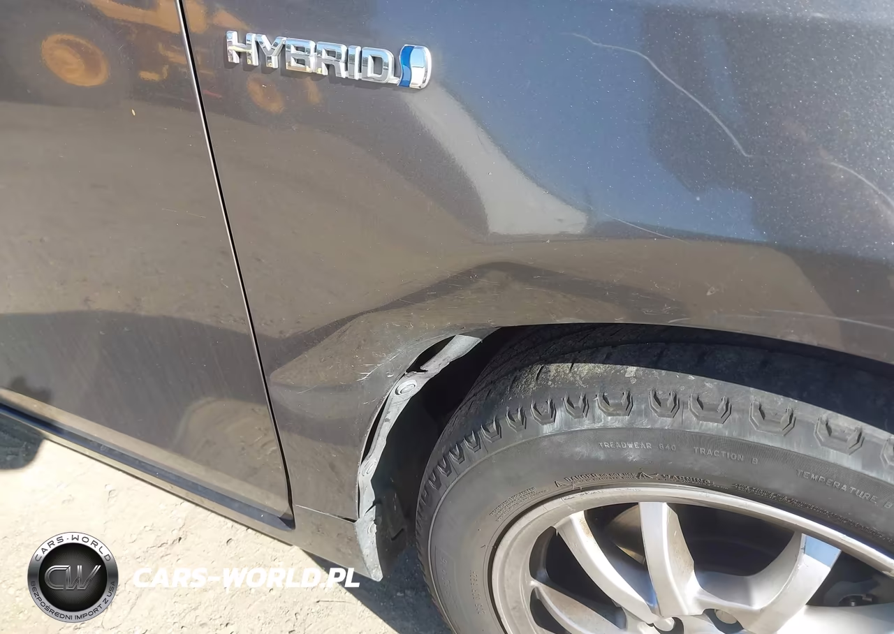 2015 Toyota Prius V Four VIN:JTDZN3EU4FJ026951 - 17