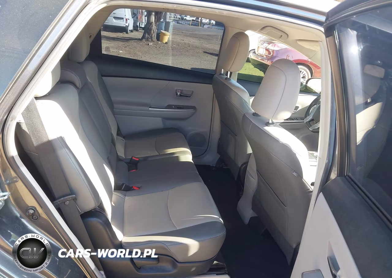 2015 Toyota Prius V Four VIN:JTDZN3EU4FJ026951 - 8