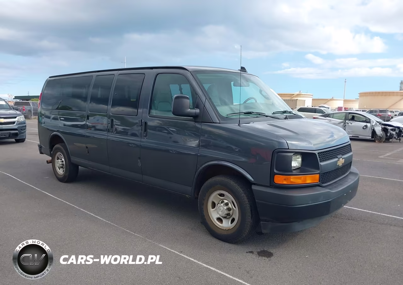 2017 Chevrolet Express 3500 Ls VIN:1GAZGNFF8H1301190 - 1