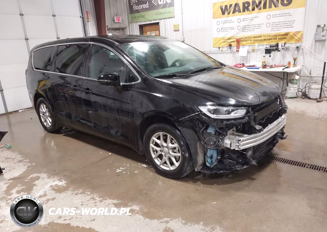 2025 Chrysler Pacifica Select