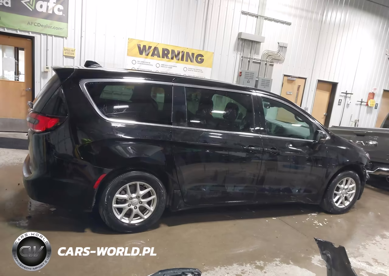2025 Chrysler Pacifica Select VIN:2C4RC1BG3SR578844 - 14