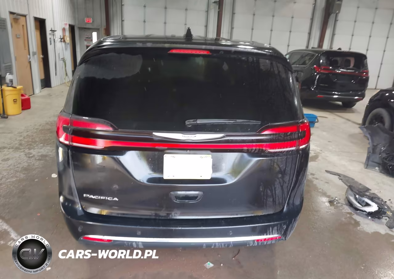 2025 Chrysler Pacifica Select VIN:2C4RC1BG3SR578844 - 17