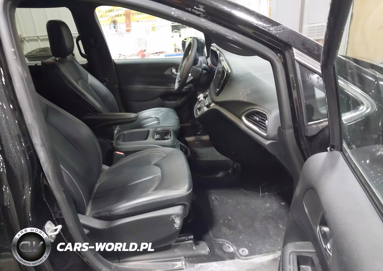 2025 Chrysler Pacifica Select VIN:2C4RC1BG3SR578844 - 5