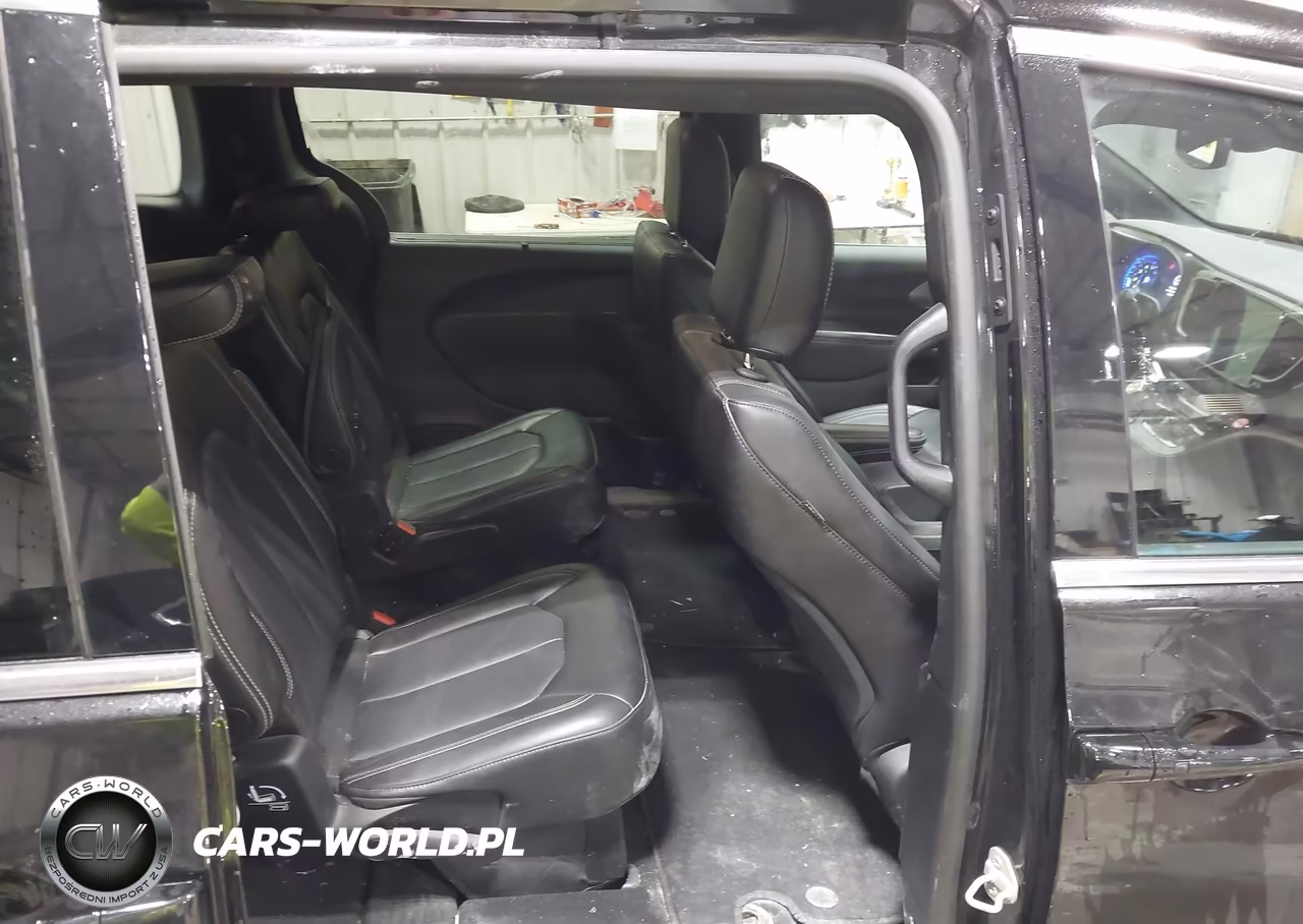 2025 Chrysler Pacifica Select VIN:2C4RC1BG3SR578844 - 8