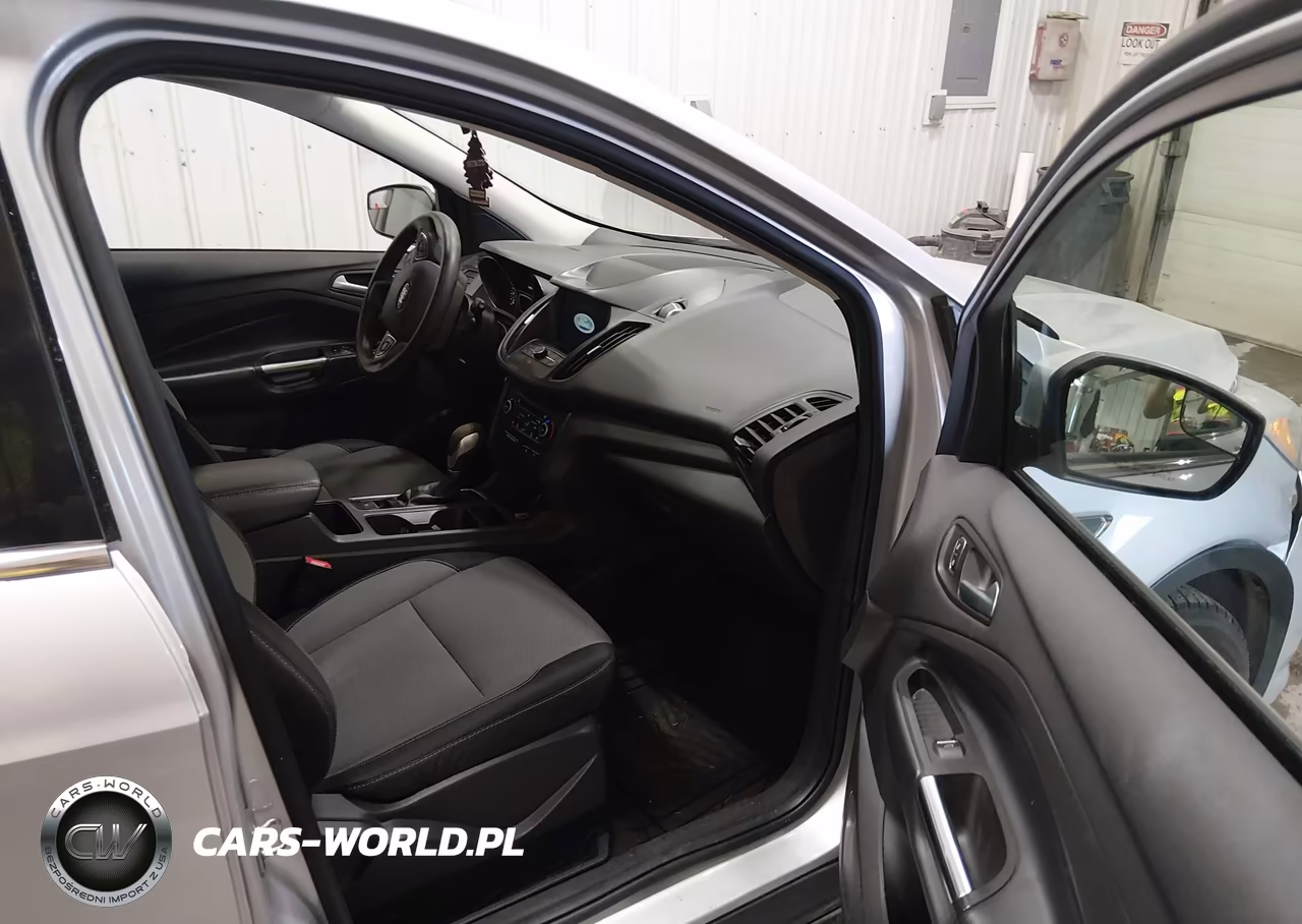 2019 Ford Escape Se VIN:1FMCU9GD0KUB10505 - 5