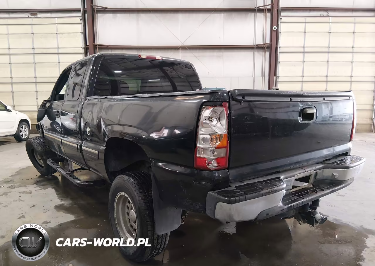 2001 Chevrolet Silverado 1500 Ls VIN:2GCEC19TX11206156 - 3